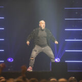 Alban Ivanov Spot Macon 2dec2022@David Besse (10)-lt